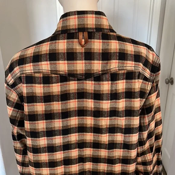 Coach men’s plaid black/tan/red heavy wool button down shirt, size Large - Picture 6 of 11